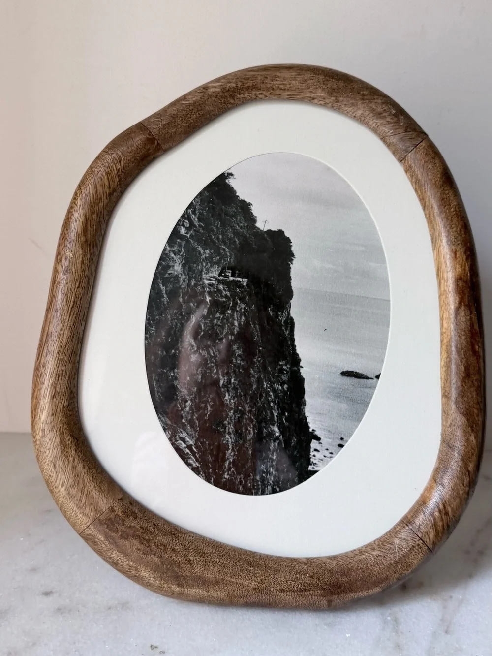 Wooden organic irregular Oval Photo Frame - Brown 10”x8” - Picture 5 of 13